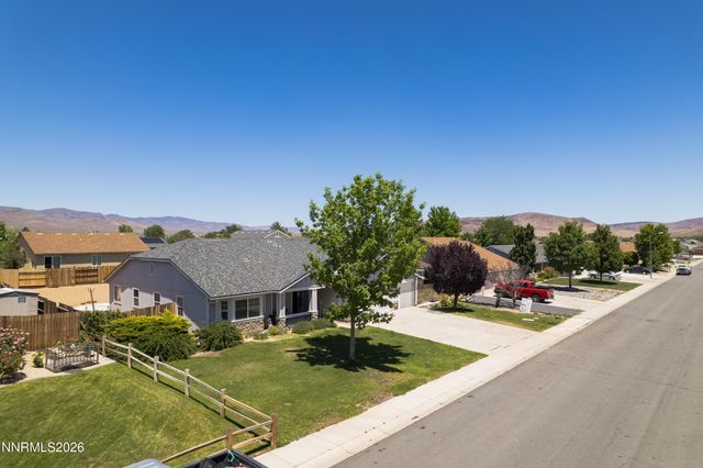 832 Laca Street, Dayton, NV 89403