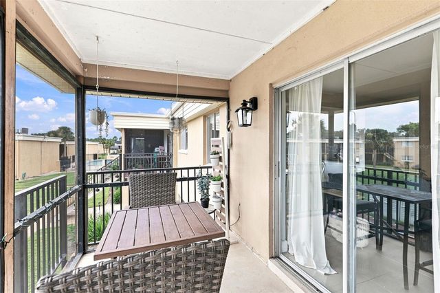 1000 LAKE OF THE WOODS BOULEVARD B202, Fern Park, FL 32730