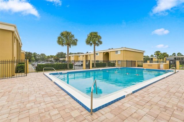 1000 LAKE OF THE WOODS BOULEVARD B202, Fern Park, FL 32730