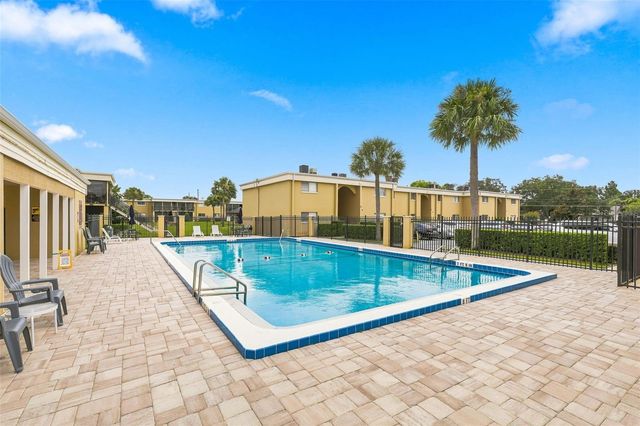 1000 LAKE OF THE WOODS BOULEVARD B202, Fern Park, FL 32730