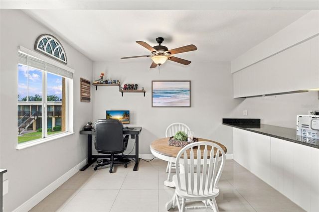 1000 LAKE OF THE WOODS BOULEVARD B202, Fern Park, FL 32730