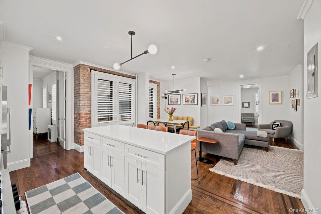24-65 38th Street B9/B10, Astoria, NY 11103 — exterior
