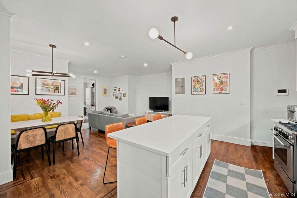 24-65 38th Street B9/B10, Astoria, NY 11103 — photo 5