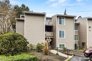 19855 25th Avenue NE #210, Shoreline, WA 98155