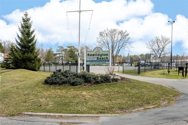 2606 Wildwood Court, Lake Orion, MI 48360