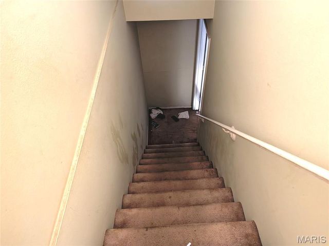 845 Wendevy Court, Ballwin, MO 63011