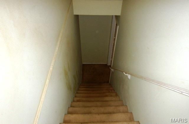 845 Wendevy Court, Ballwin, MO 63011