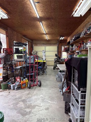 3431 E 360 Road, Talala, OK 74080