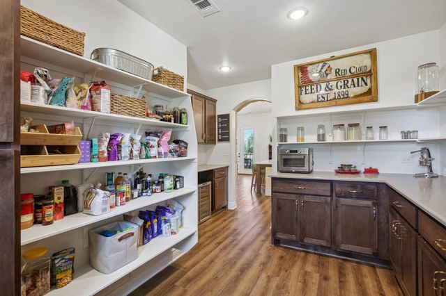 100 W Leaning Madrone DR, Johnson City, TX 78636