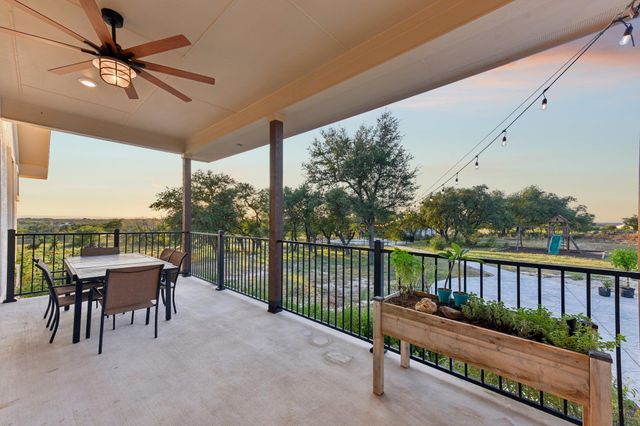 100 W Leaning Madrone DR, Johnson City, TX 78636