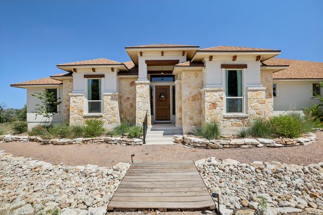 100 W Leaning Madrone DR, Johnson City, TX 78636