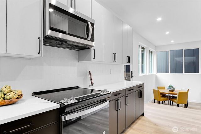 631 W Emerson Street, Seattle, WA 98119