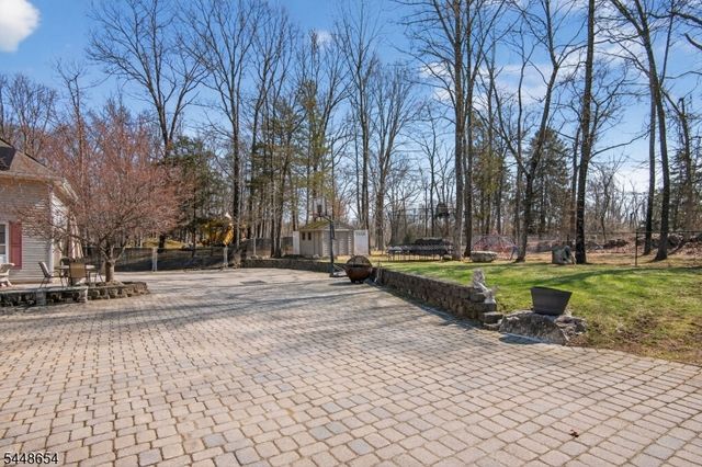15 Hidden Valley Rd, Andover Twp., NJ 07860
