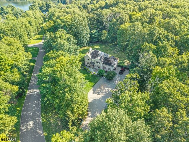 15 Hidden Valley Rd, Andover Twp., NJ 07860
