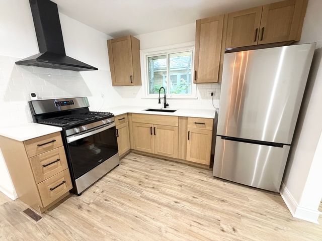 143 E 119TH Street, Chicago, IL 60628