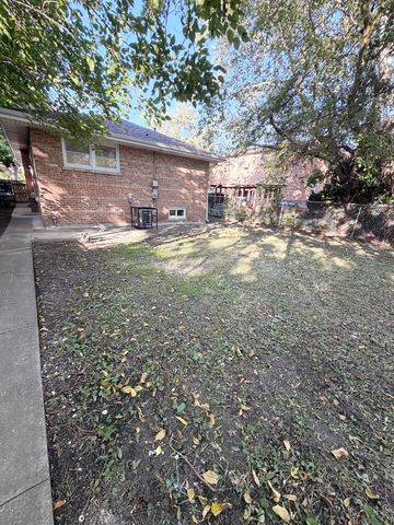 143 E 119TH Street, Chicago, IL 60628