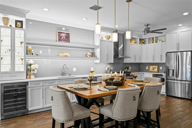 6066 GULFPORT BOULEVARD S, Gulfport, FL 33707