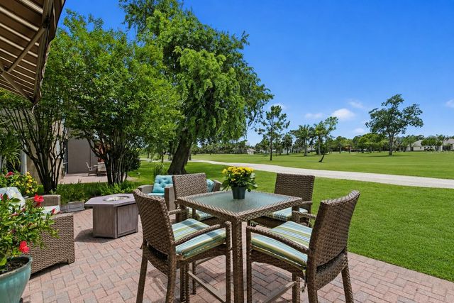 6066 GULFPORT BOULEVARD S, Gulfport, FL 33707