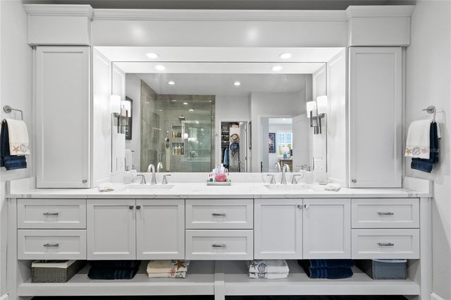 6066 GULFPORT BOULEVARD S, Gulfport, FL 33707