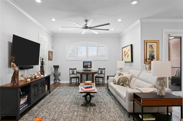6066 GULFPORT BOULEVARD S, Gulfport, FL 33707
