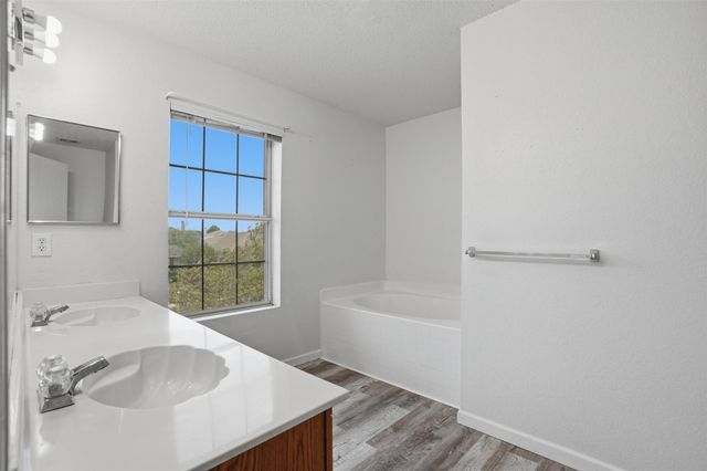 1400 Blazing Star Trail, Burleson, TX 76028