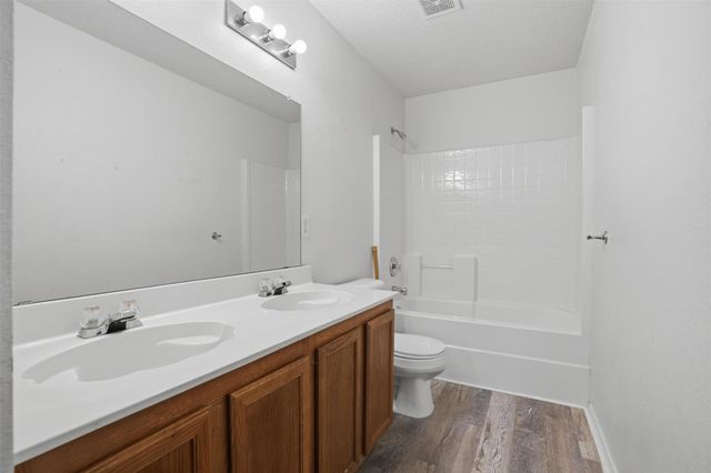 1400 Blazing Star Trail, Burleson, TX 76028