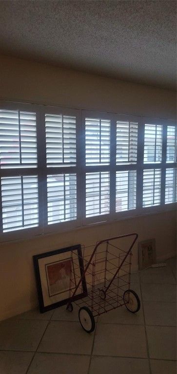 Image 13 of property listing at 405 Fanshaw J 405, Boca Raton, FL 33434