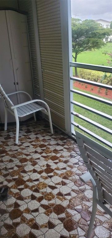 Image 24 of property listing at 405 Fanshaw J 405, Boca Raton, FL 33434