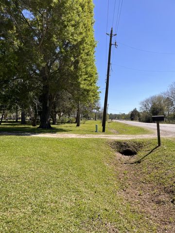 2257 County Road 6026, Dayton, TX 77535