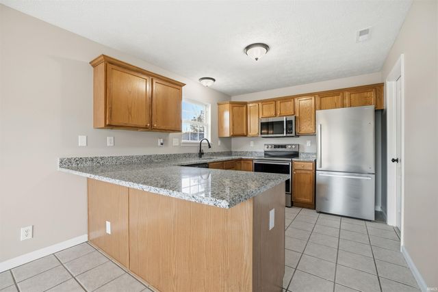 602 Favorite Drive, Dayton, IN 47941