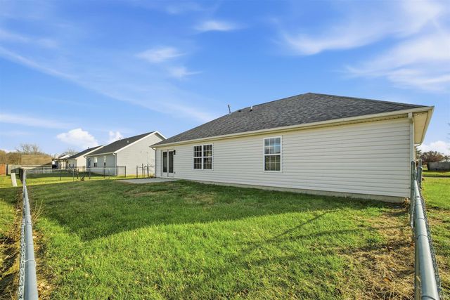 602 Favorite Drive, Dayton, IN 47941