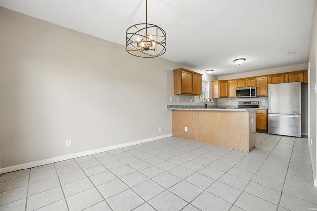 602 Favorite Drive, Dayton, IN 47941