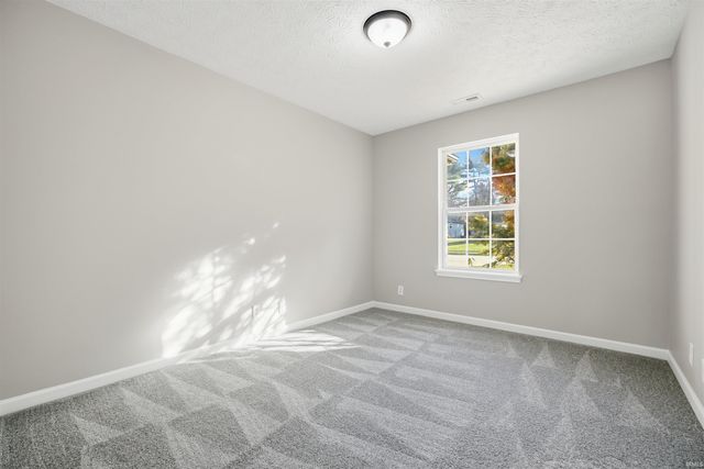 602 Favorite Drive, Dayton, IN 47941