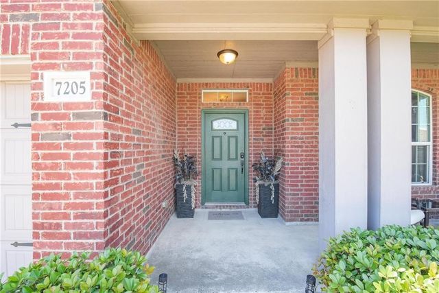 7205 LANDS END Dr, Corpus Christi, TX 78414