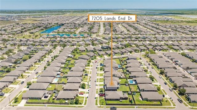 7205 LANDS END Dr, Corpus Christi, TX 78414