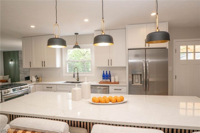 7785 Salem Drive, Hudson, OH 44236