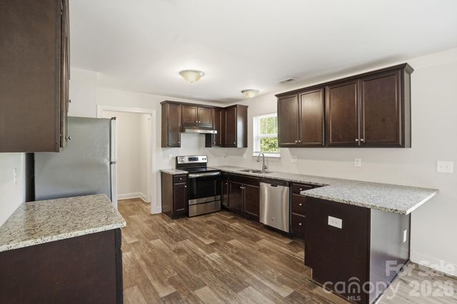 502 Coffeetree Lane, Stanley, NC 28164