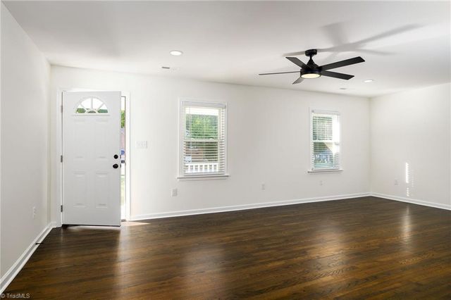 231 Pine Tree Road, Winston-salem, NC 27105