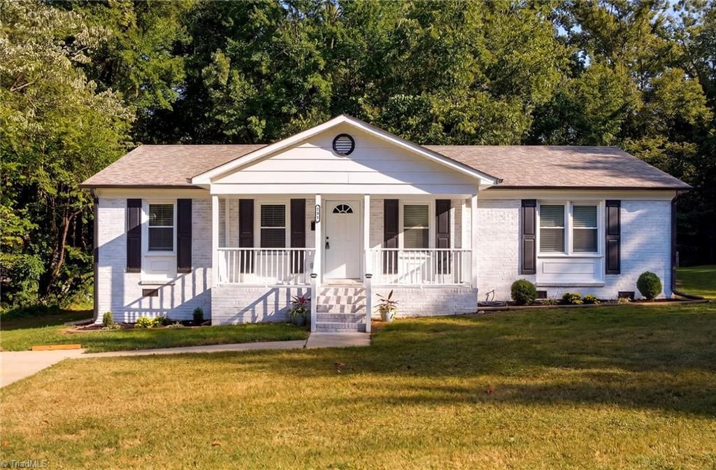 231 Pine Tree Road, Winston-salem, NC 27105