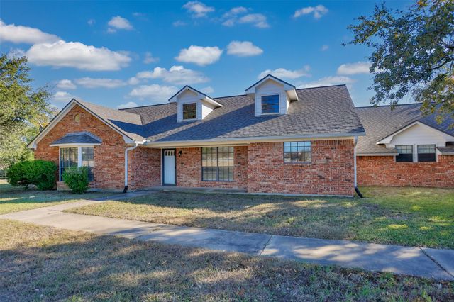 112 Fm 902, Gainesville, TX 76240