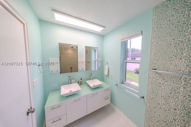 4391 SW 77th Ave, Davie, FL 33328