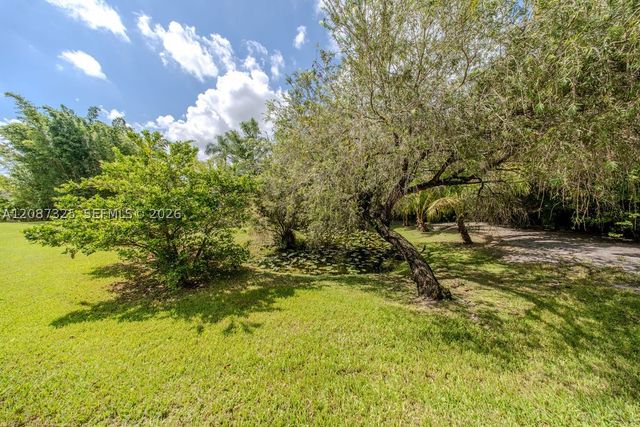 4391 SW 77th Ave, Davie, FL 33328