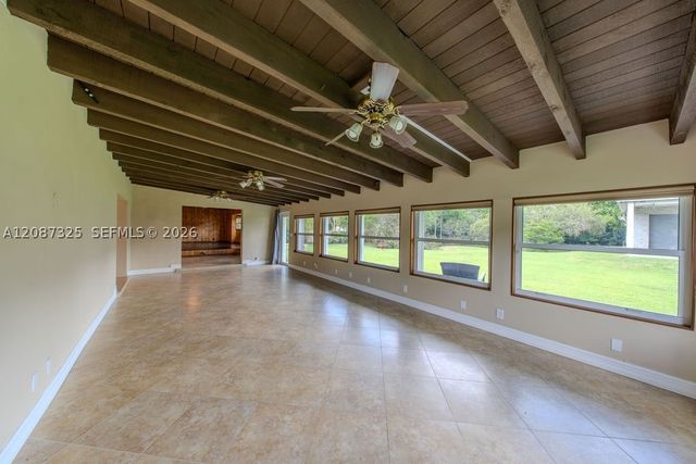 4391 SW 77th Ave, Davie, FL 33328