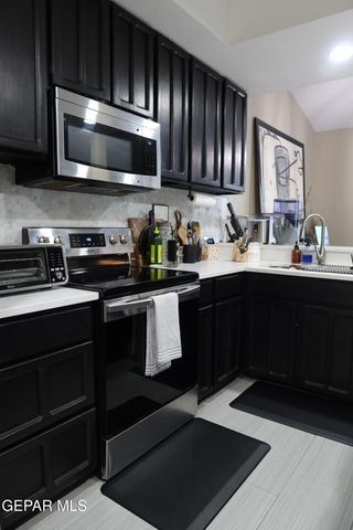 4614 N Stanton Street G49, El Paso, TX 79902