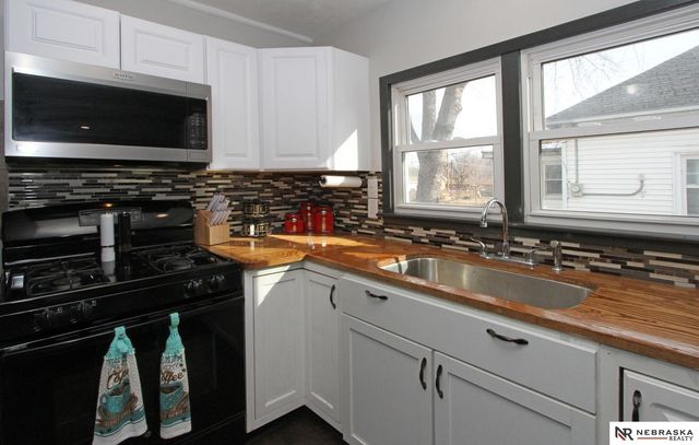 6512 Benton Street, Lincoln, NE 68507