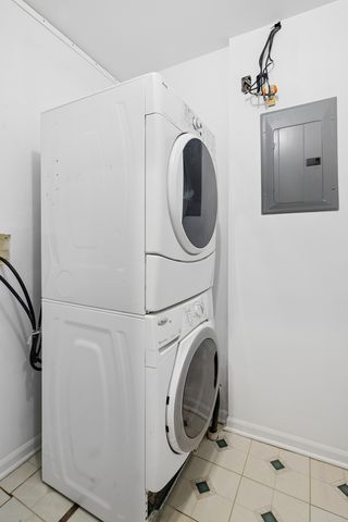 1313 W Pratt Boulevard 2W, Chicago, IL 60626