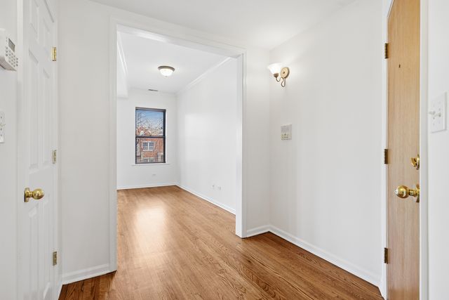 1313 W Pratt Boulevard 2W, Chicago, IL 60626