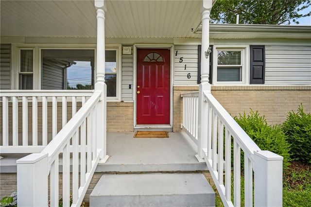 1516 Gardenwood PW, Virginia Beach, VA 23455
