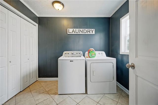 1516 Gardenwood PW, Virginia Beach, VA 23455