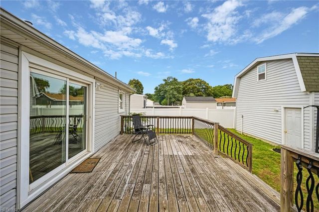 1516 Gardenwood PW, Virginia Beach, VA 23455